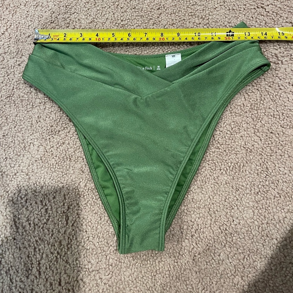 ABERCROMBIE & FITCH green MidRise V-style Cheeky Bottom - Picture 4 of 6